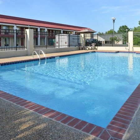 Americas Best Value Inn Tupelo Barnes Crossing מראה חיצוני תמונה