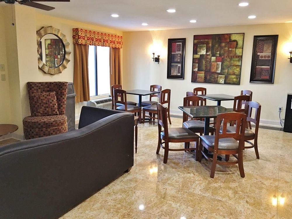 Americas Best Value Inn Tupelo Barnes Crossing מראה פנימי תמונה