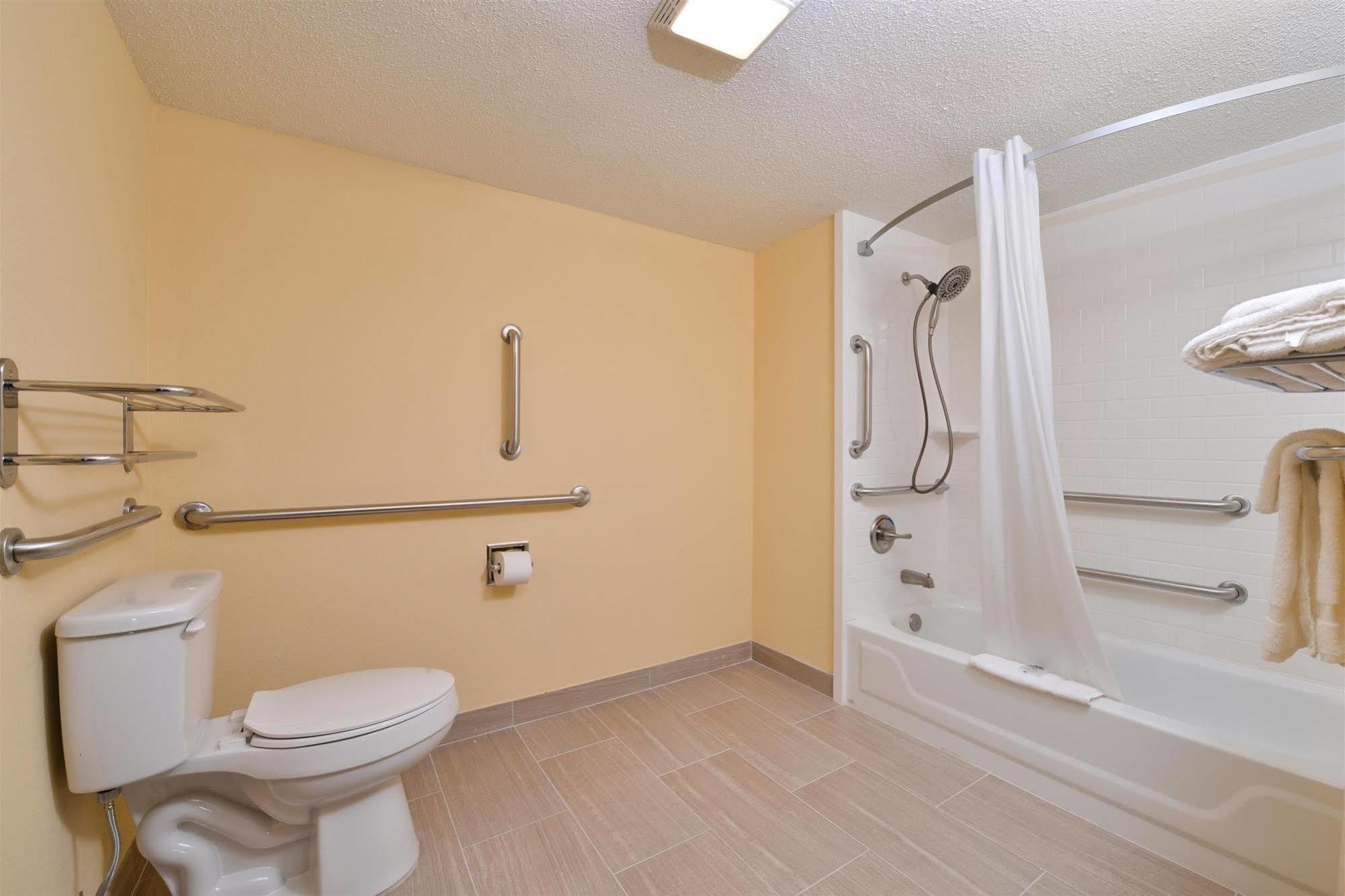 Americas Best Value Inn Tupelo Barnes Crossing מראה חיצוני תמונה