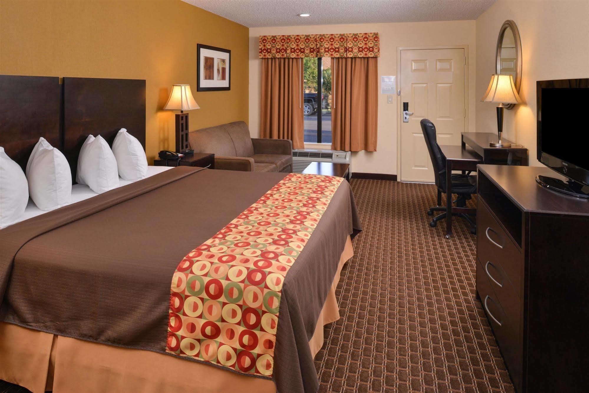 Americas Best Value Inn Tupelo Barnes Crossing מראה חיצוני תמונה