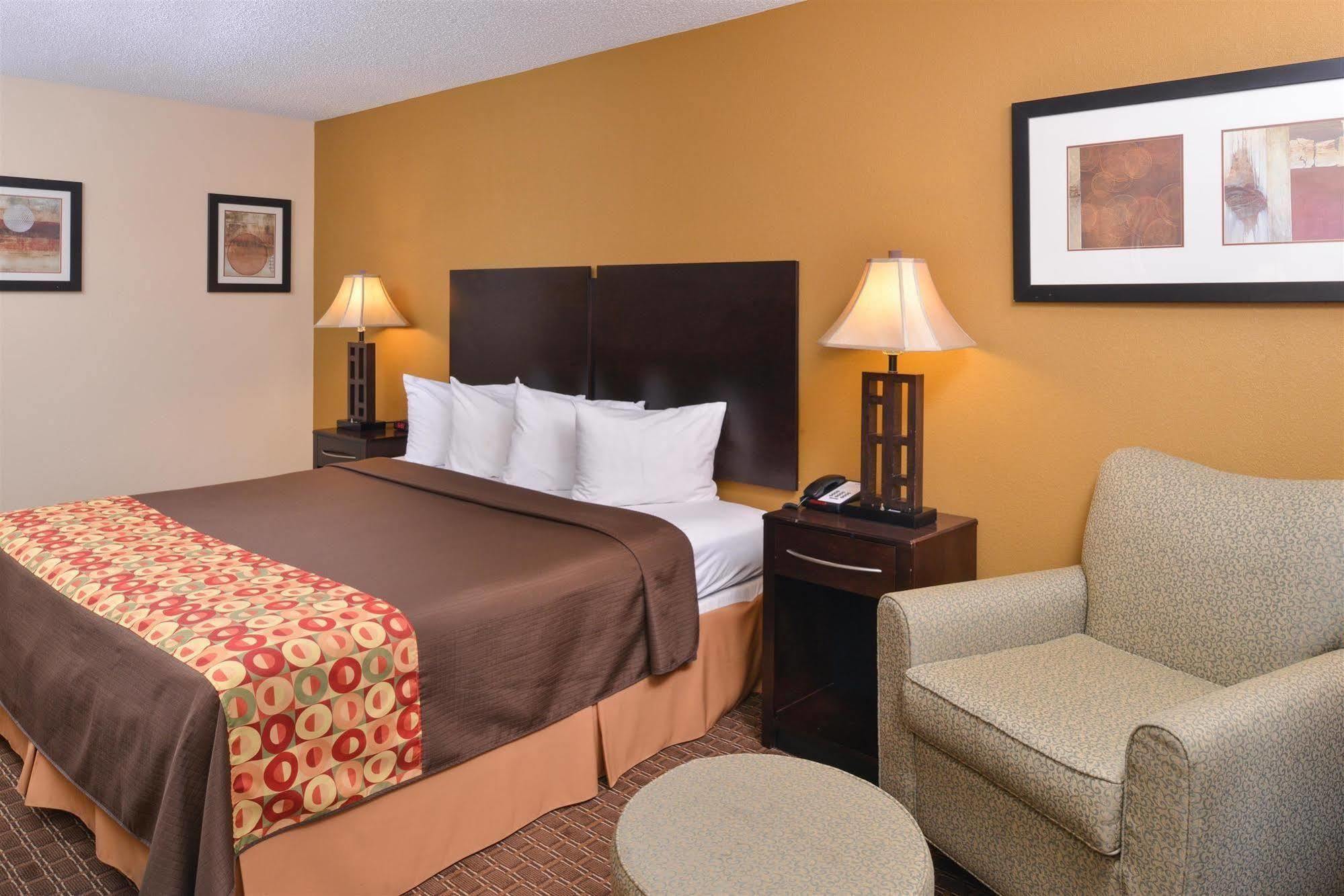 Americas Best Value Inn Tupelo Barnes Crossing מראה חיצוני תמונה