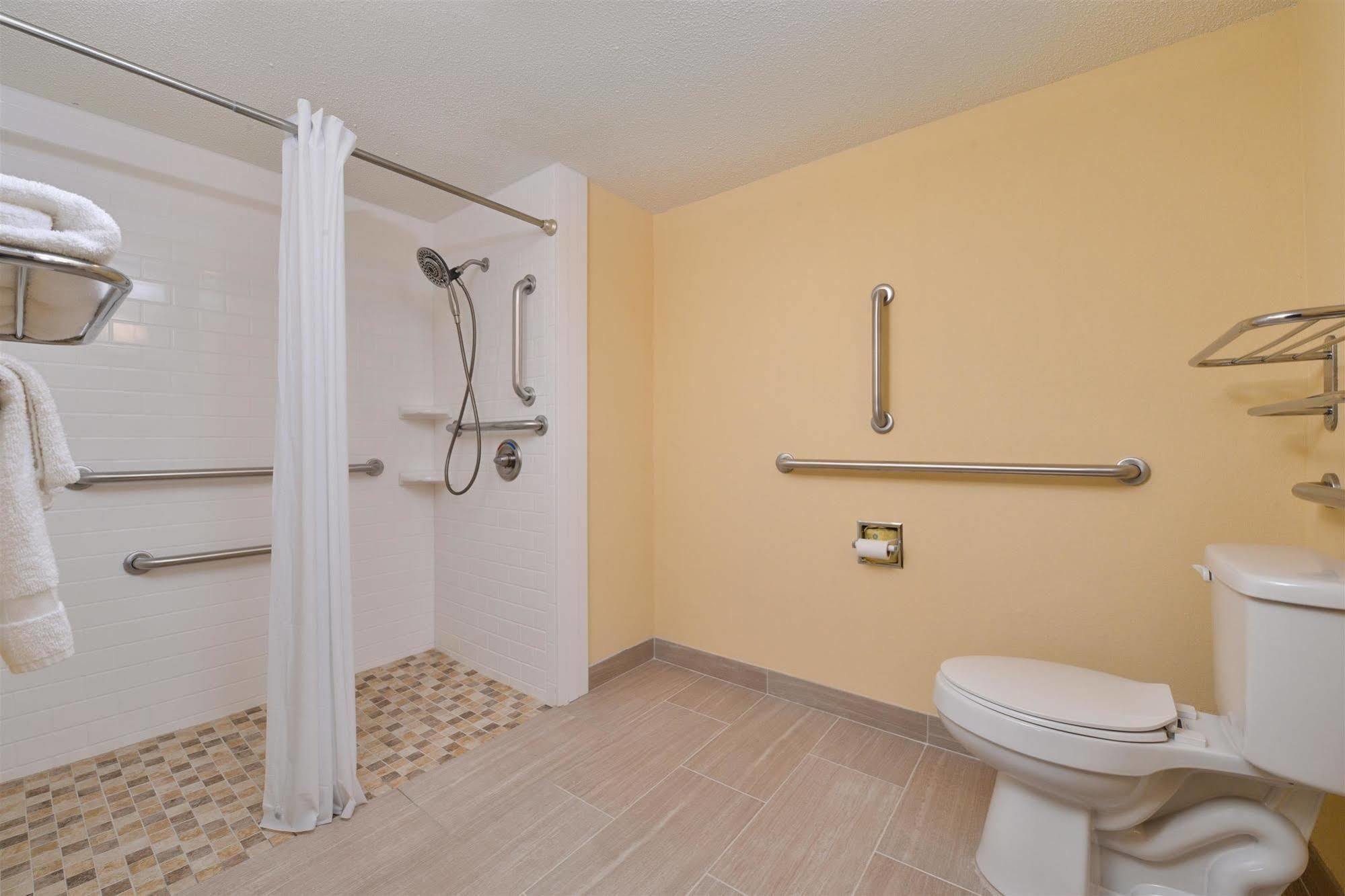 Americas Best Value Inn Tupelo Barnes Crossing מראה חיצוני תמונה
